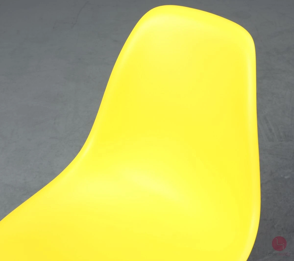 Vitra DSW Plastic Side Chair Gelb Ahorngestell neuwertig gebraucht Vitra DSW Plastic Side Chair Gelb Ahorngestell neuwertig gebraucht