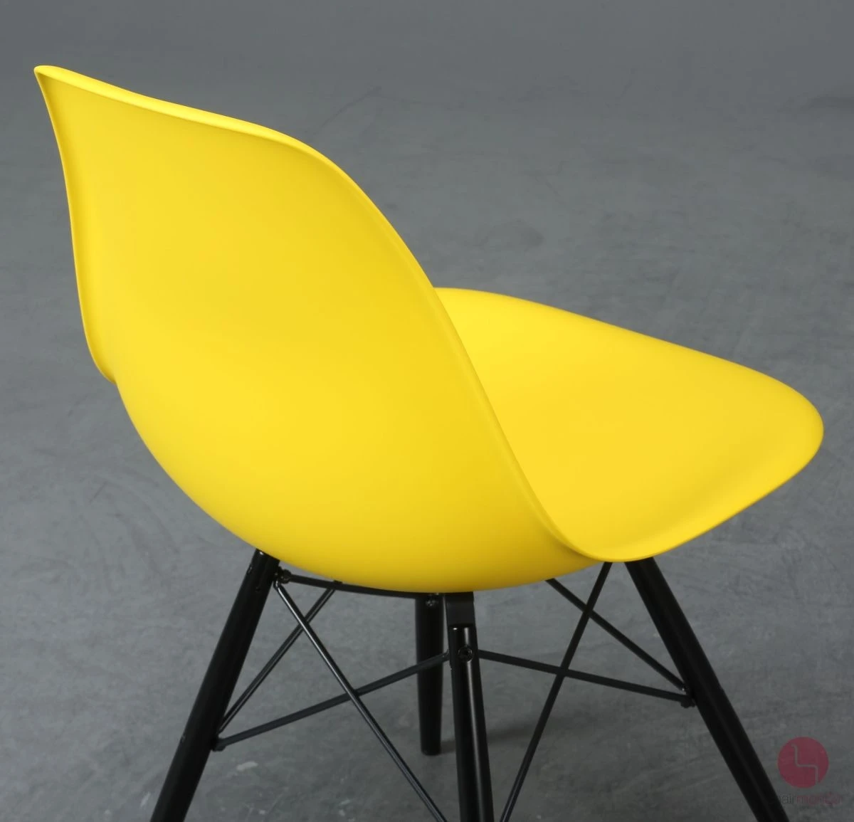 Vitra DSW Plastic Side Chair Gelb Ahorngestell neuwertig gebraucht Vitra DSW Plastic Side Chair Gelb Ahorngestell neuwertig gebraucht