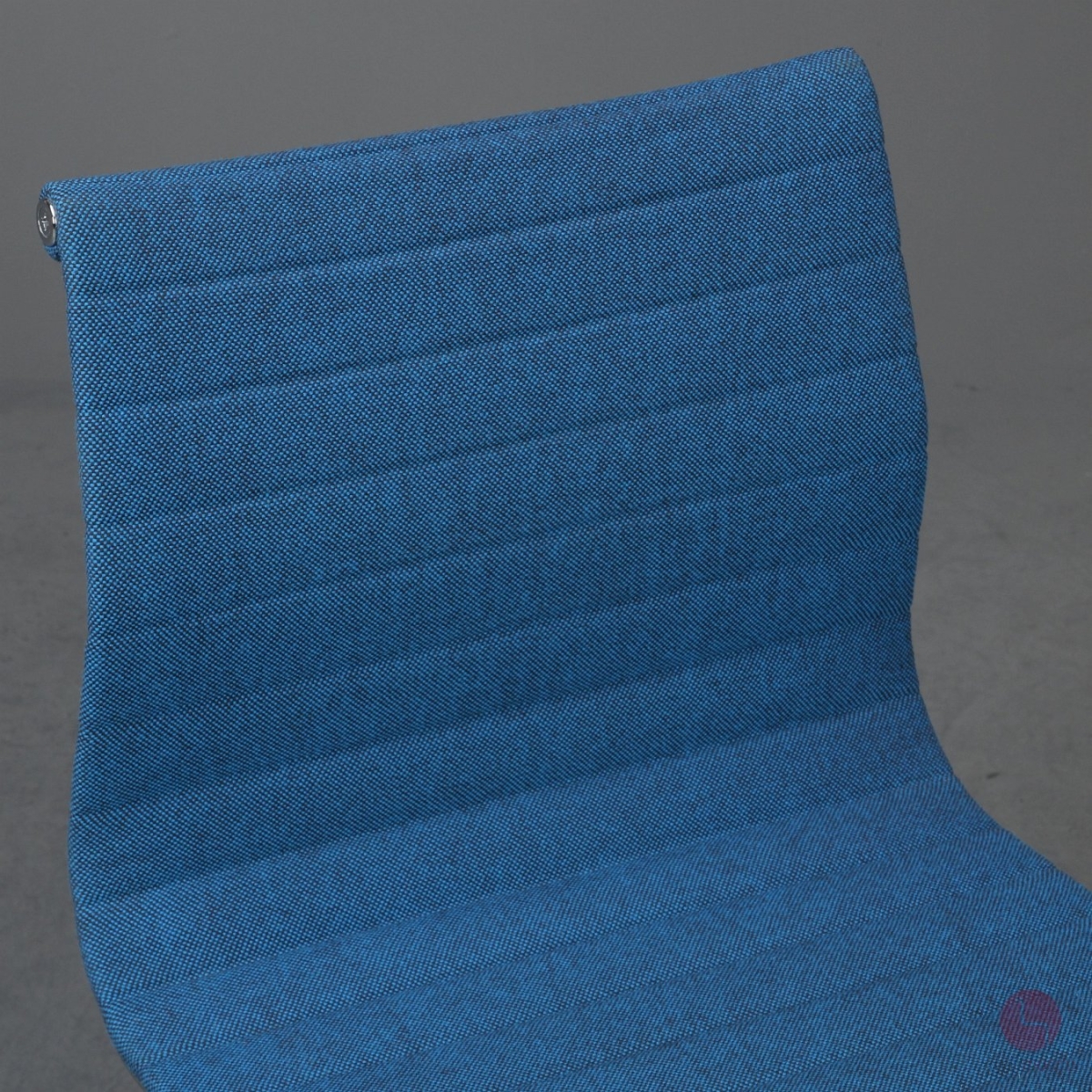 Vitra EA 101 Aluminium Chair Hopsak Blau gebraucht