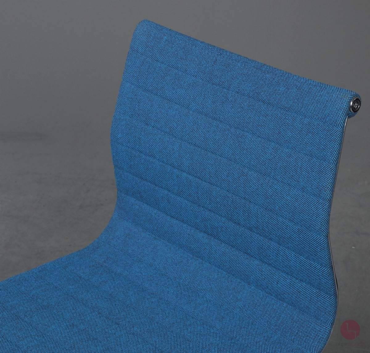 Vitra EA 101 Aluminium Chair Hopsak Blau gebraucht