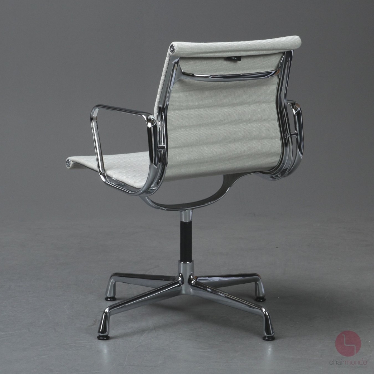 Vitra EA 104 Aluminium Chair Hopsak Elfenbein gebraucht