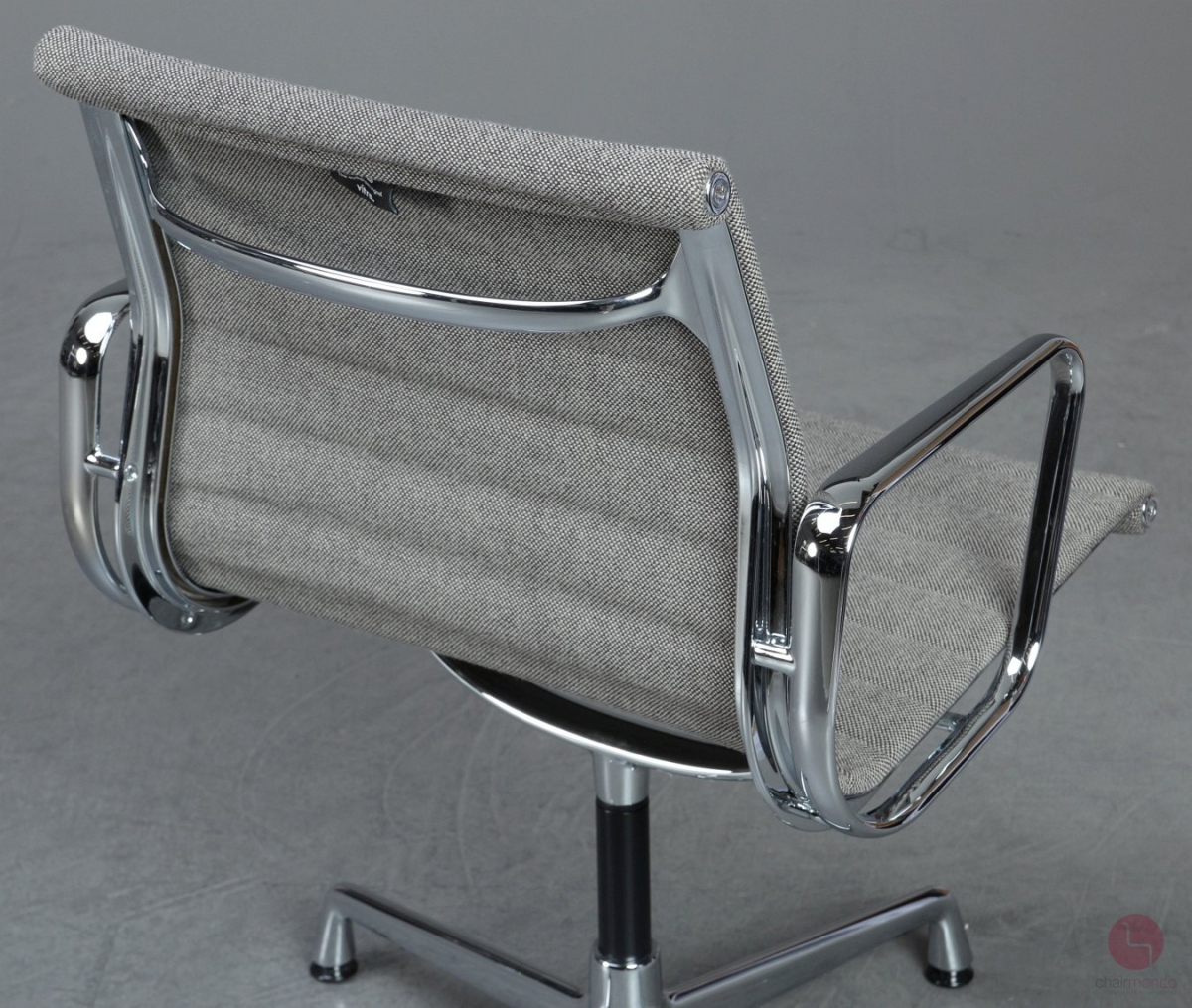 Vitra EA 104 Aluminium Chair Hopsak Grau gebraucht