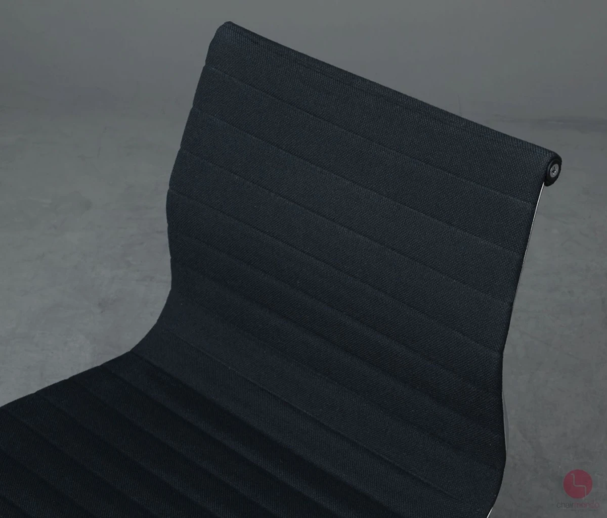 Vitra EA 106 Aluminium Chair Hopsak Schwarz gebraucht Vitra EA 106 Aluminium Chair Hopsak Schwarz gebraucht