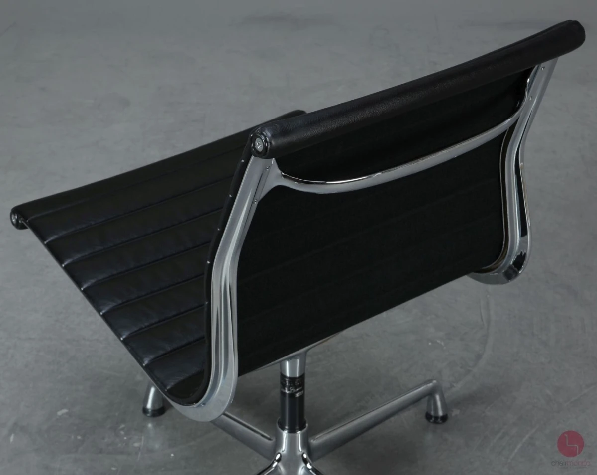 Vitra EA 106 Aluminium Chair Leder Schwarz gebraucht Vitra EA 106 Aluminium Chair Leder Schwarz gebraucht