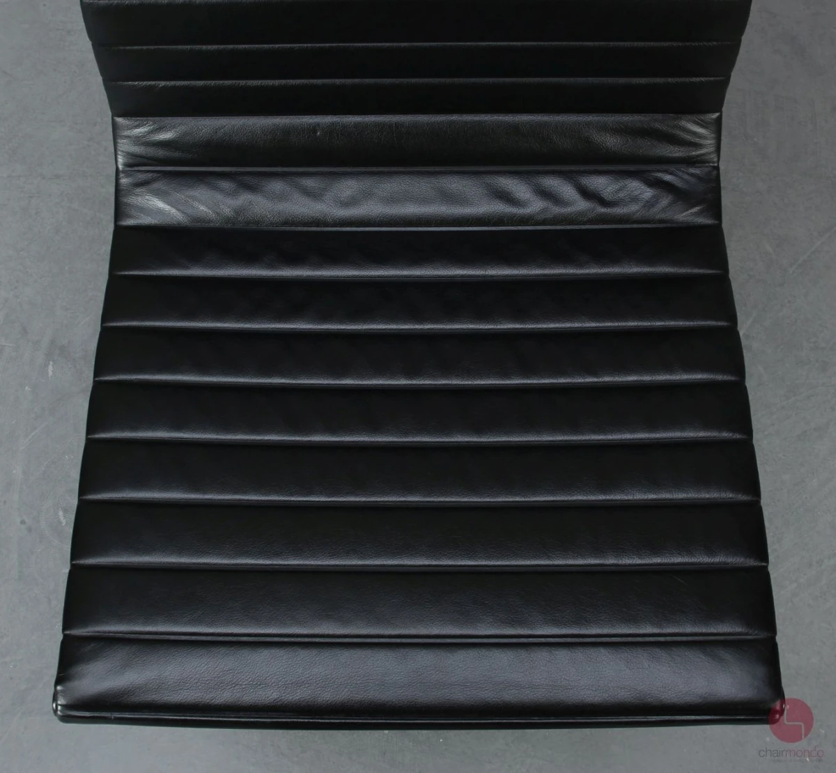Vitra EA 106 Aluminium Chair Leder Schwarz gebraucht Vitra EA 106 Aluminium Chair Leder Schwarz gebraucht