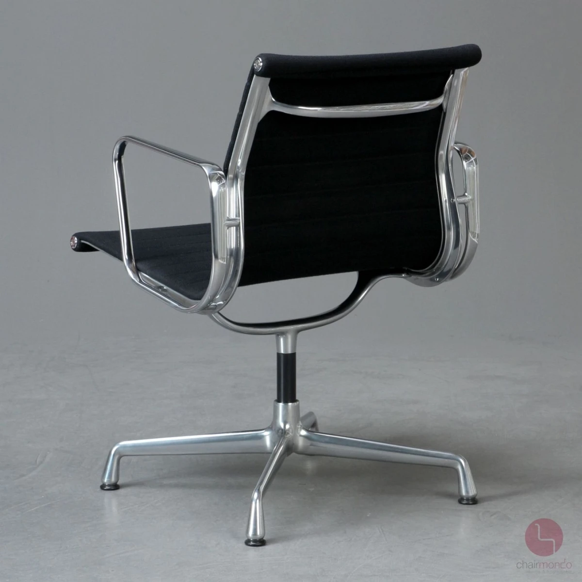 Vitra EA 107 Aluminium Chair Hopsak Schwarz Alu poliert gebraucht Vitra EA 107 Aluminium Chair Hopsak Schwarz Alu poliert gebraucht