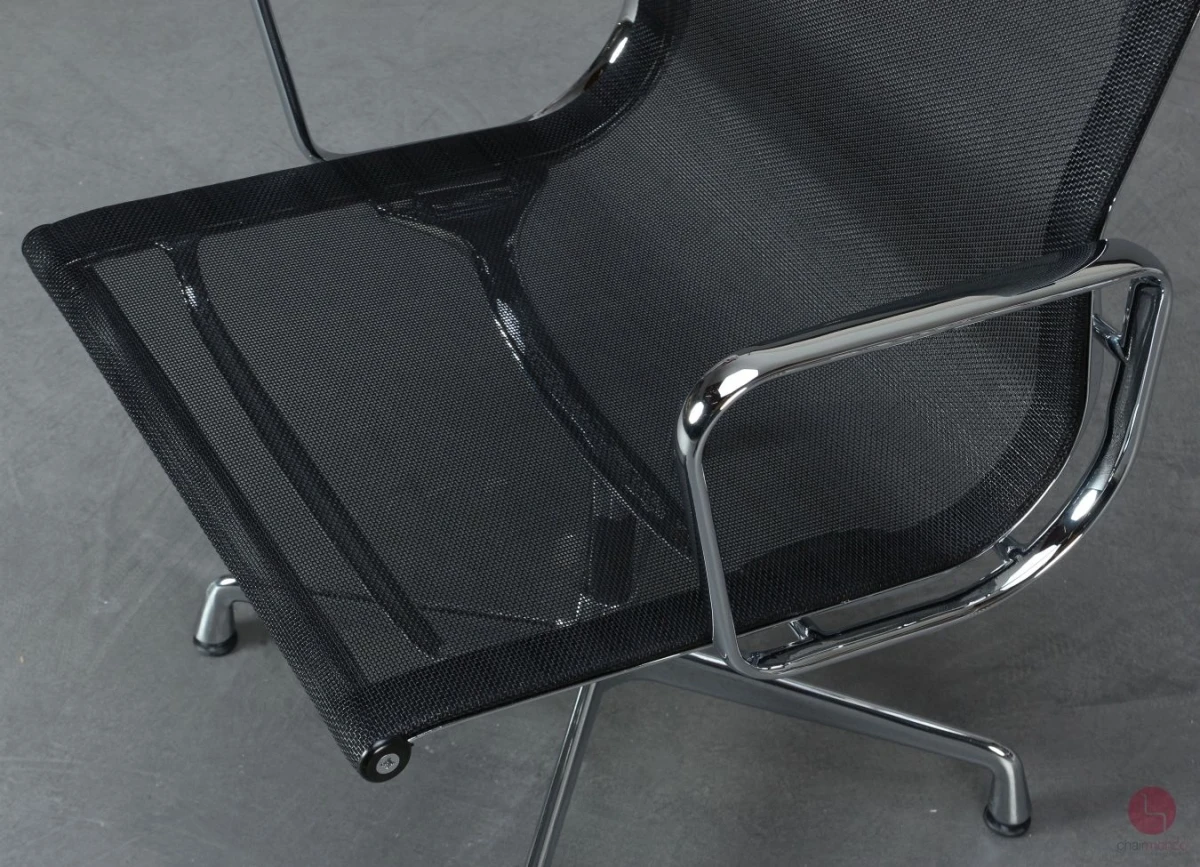 Vitra EA 107 Aluminium Chair Netzgewebe Schwarz verchromt gebraucht Vitra EA 107 Aluminium Chair Netzgewebe Schwarz verchromt gebraucht