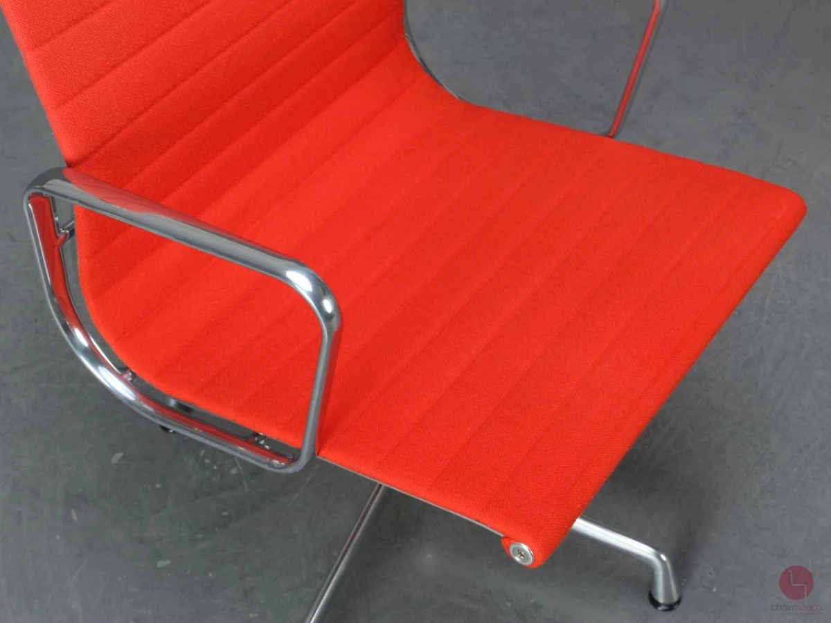 Vitra EA 108 Aluminium Chair Hopsak Rot gebraucht Vitra EA 108 Aluminium Chair Hopsak Rot gebraucht