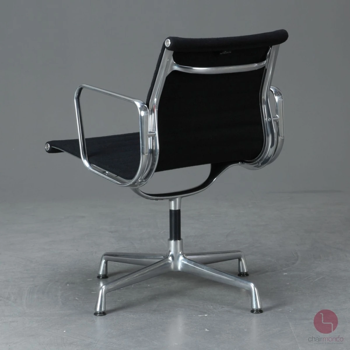 Vitra EA 108 Aluminium Chair Hopsak Schwarz Alu poliert gebraucht Vitra EA 108 Aluminium Chair Hopsak Schwarz Alu poliert gebraucht