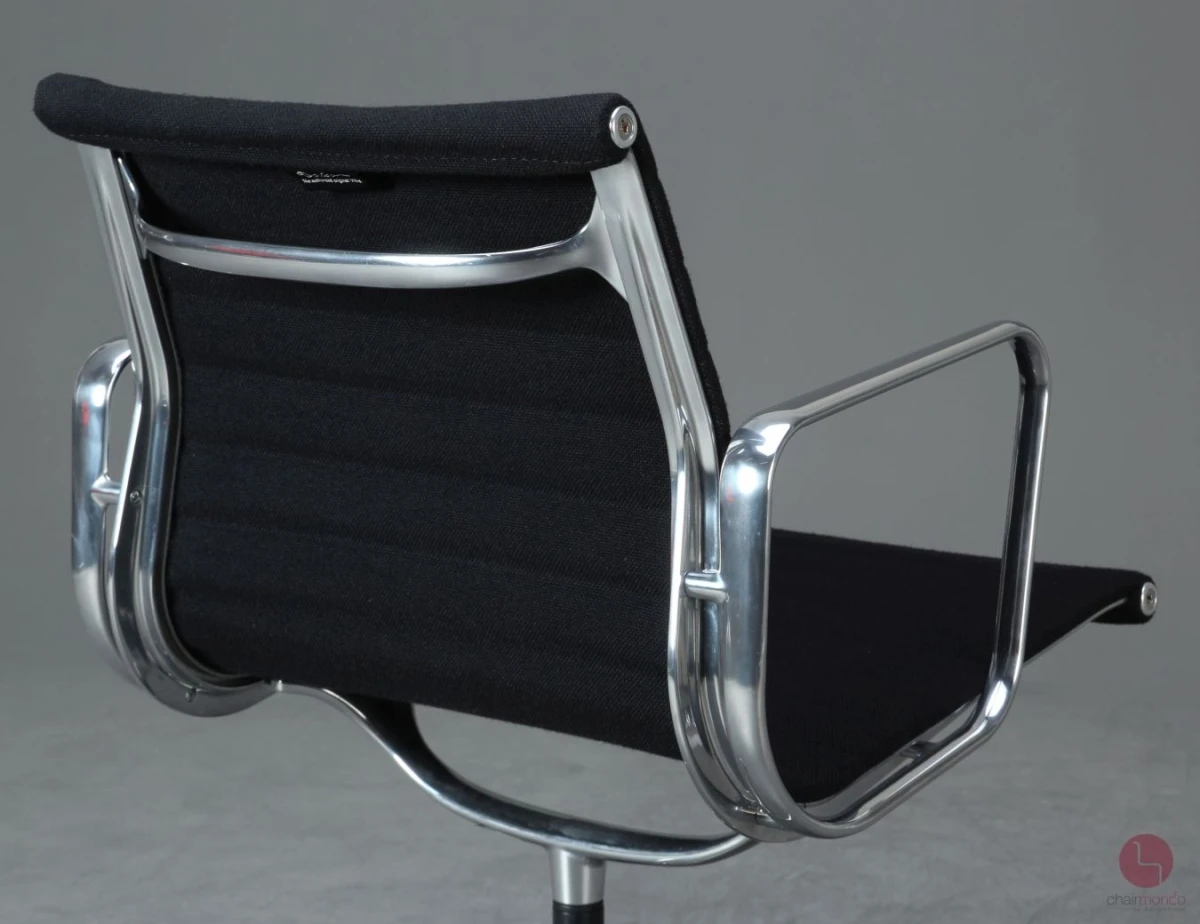 Vitra EA 108 Aluminium Chair Hopsak Schwarz Alu poliert gebraucht Vitra EA 108 Aluminium Chair Hopsak Schwarz Alu poliert gebraucht