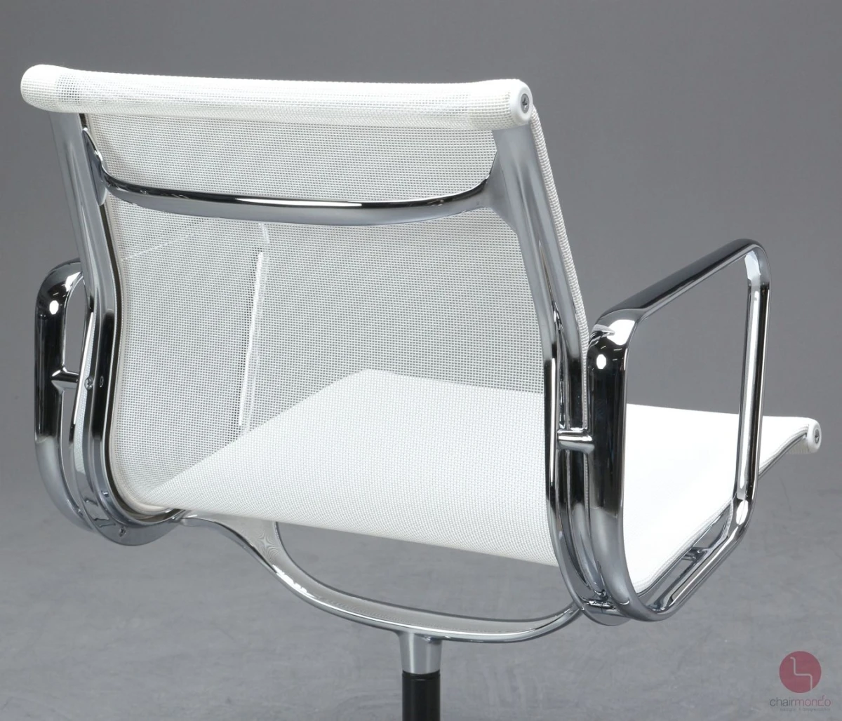 Vitra EA 108 mit weißem Netz Gestell verchromt gebraucht
