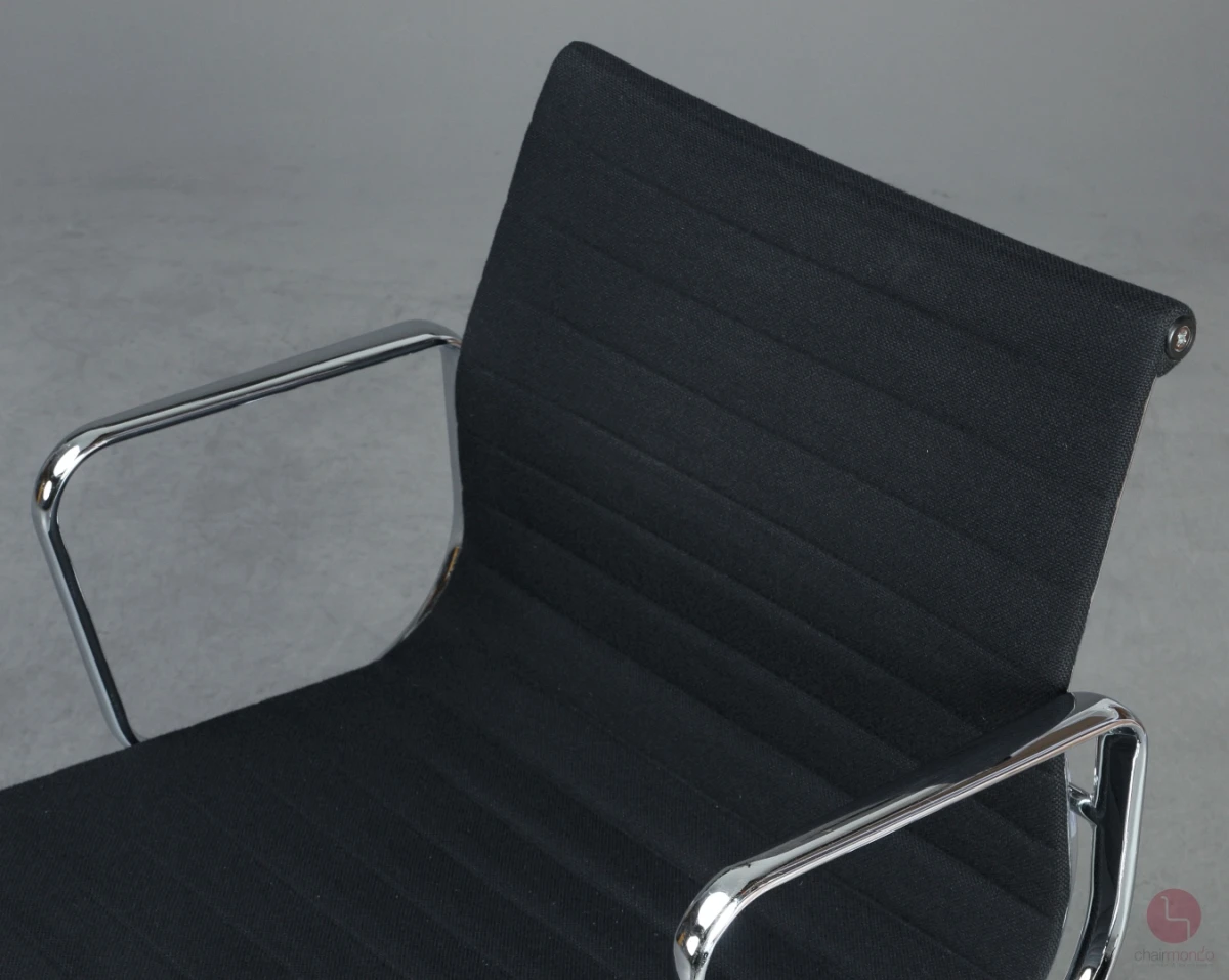 Vitra EA 108 Aluminium Chair Hopsak Schwarz gebraucht