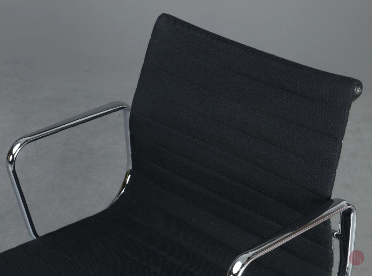 Vitra EA 108 Aluminium Chair Hopsak Schwarz gebraucht