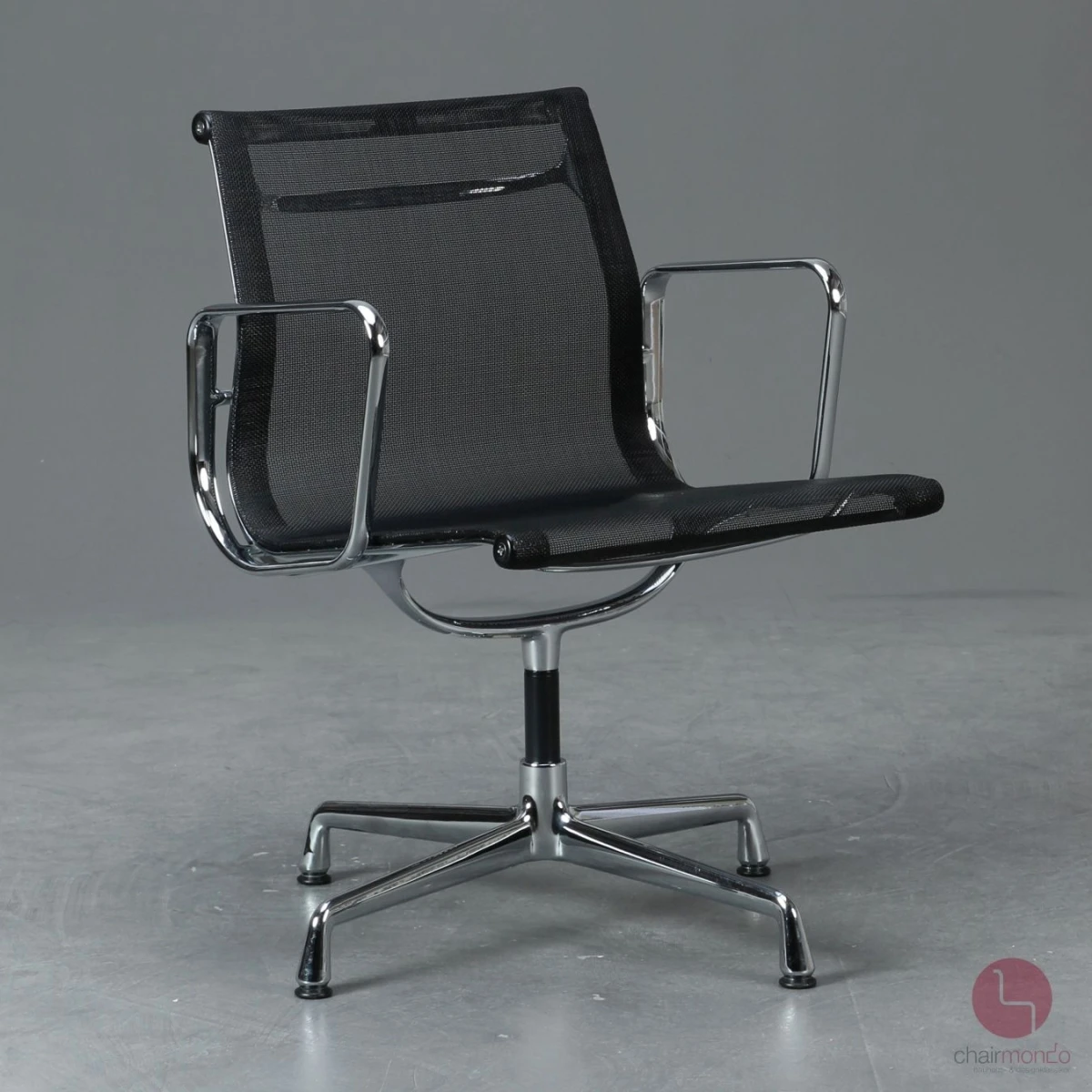 Vitra EA 108 Aluminium Chair Netzgewebe Schwarz gebraucht Vitra EA 108 Aluminium Chair Netzgewebe Schwarz gebraucht