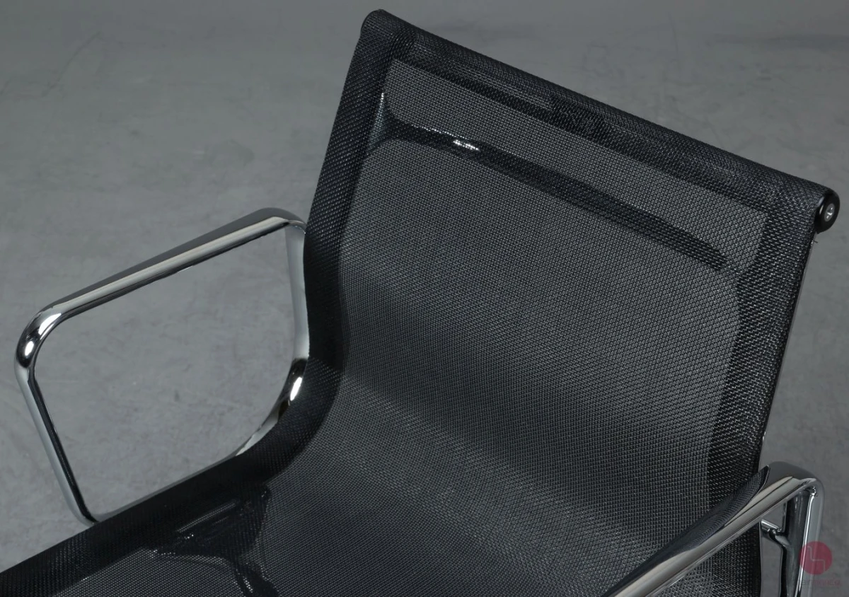 Vitra EA 108 Aluminium Chair Netzgewebe Schwarz gebraucht Vitra EA 108 Aluminium Chair Netzgewebe Schwarz gebraucht