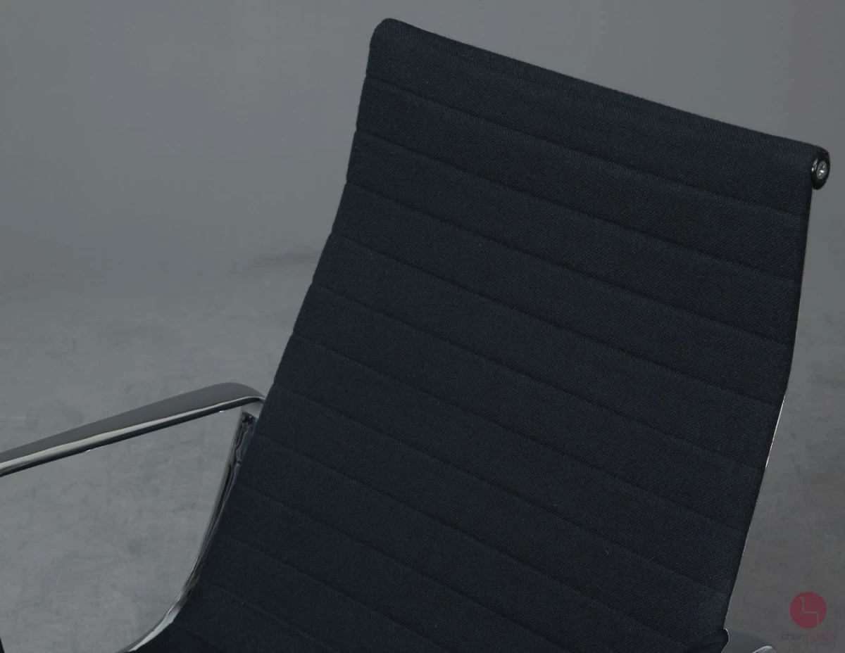 Vitra-EA-116-Hopsak-Schwarz-gebraucht-Rückenlehne-vorne-Detailansicht-S4770