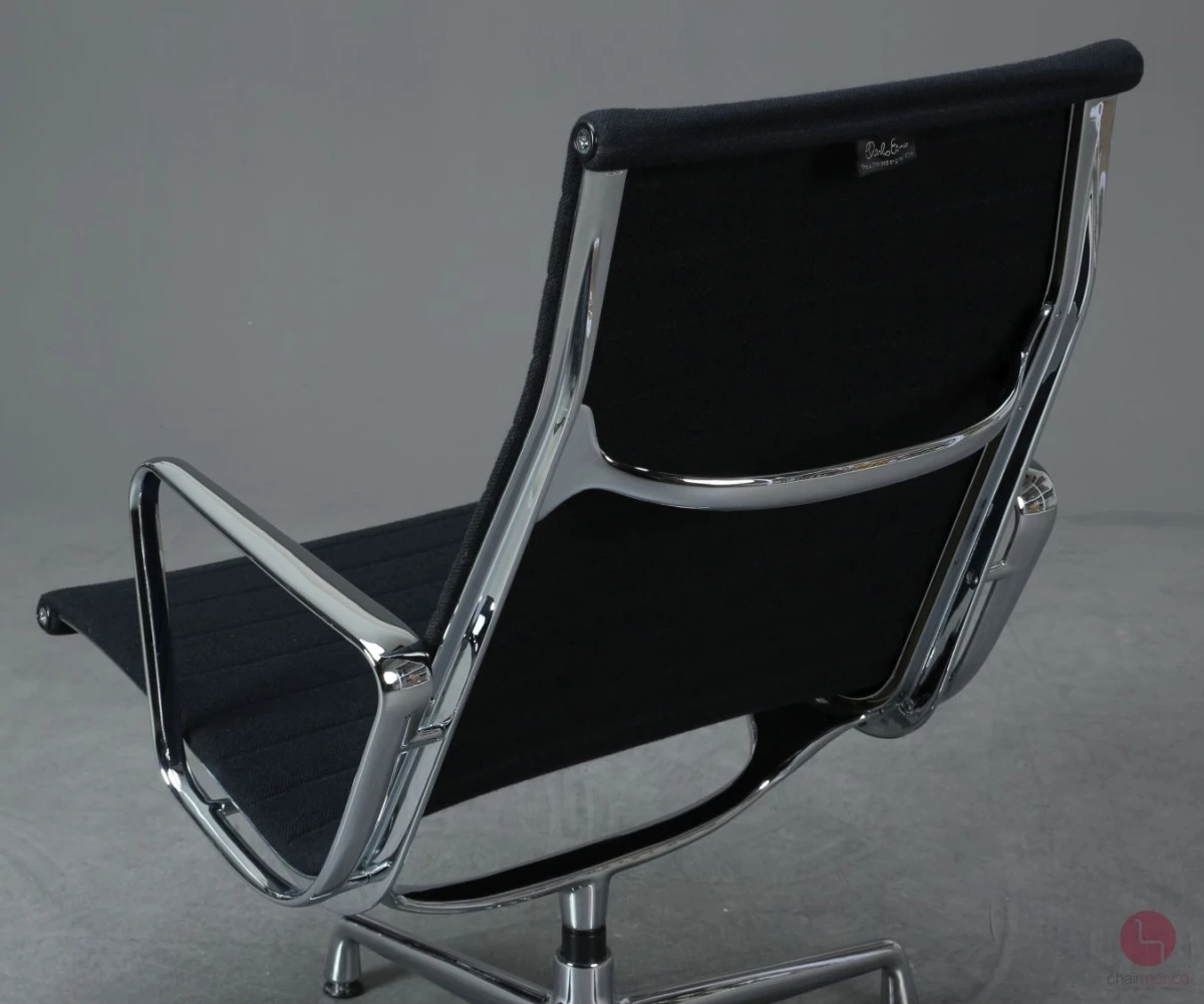 Vitra-EA-116-Hopsak-Schwarz-gebraucht-Rückenlehne-hinten-links-Detailansicht-S4771