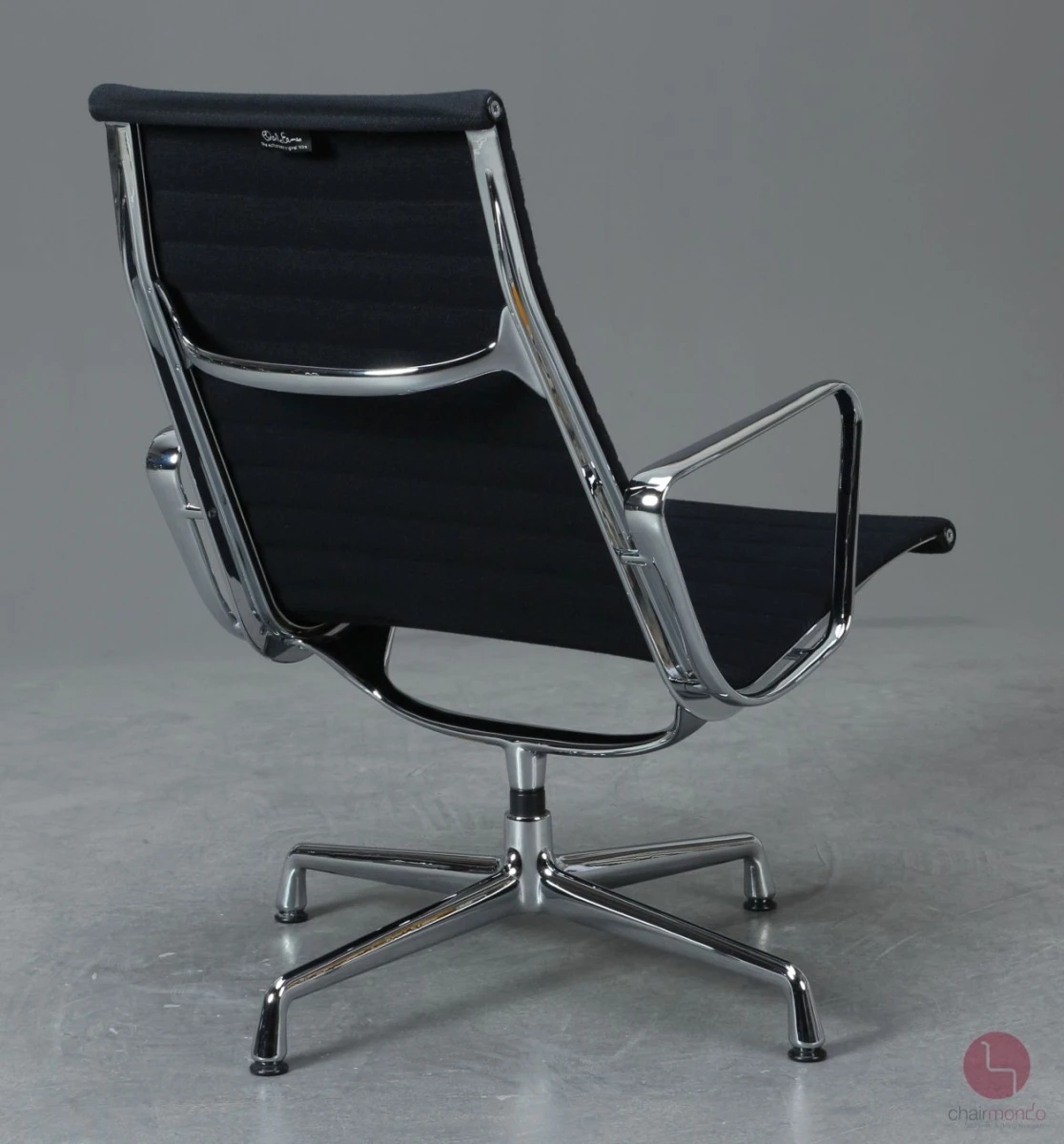 Vitra-EA-116-Hopsak-Schwarz-gebraucht-Rückenlehne-hinten-rechts-Detailansicht-S4770
