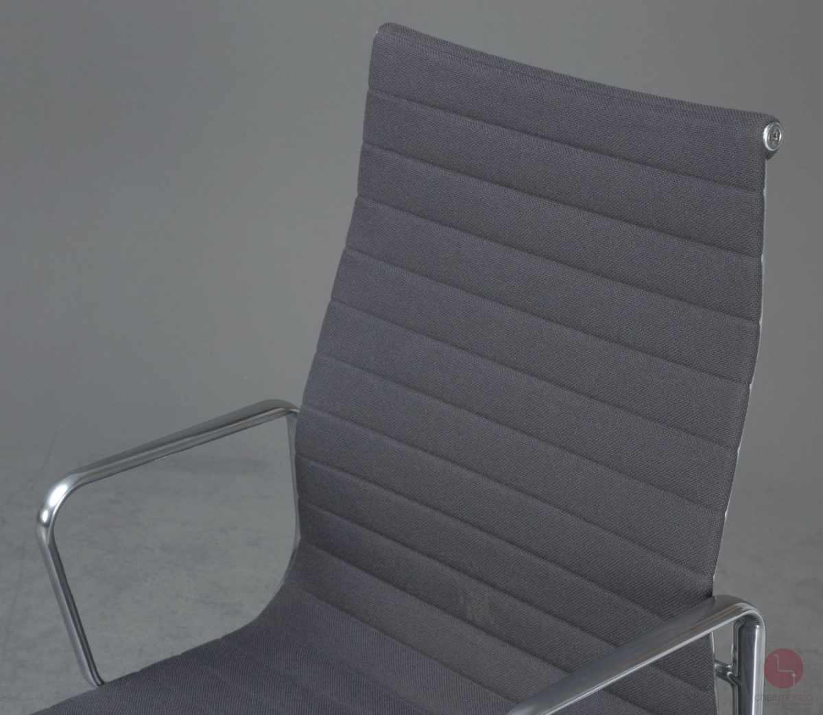 Vitra EA 119 Bürostuhl mit grauem Hopsak gebraucht