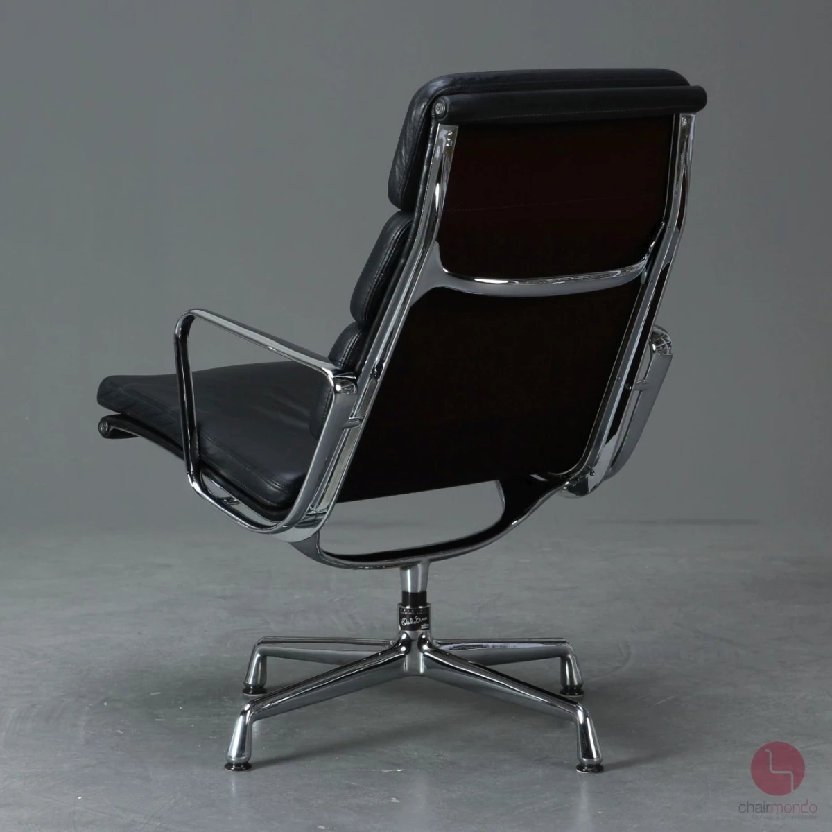 Vitra EA 215 Soft Pad Chair Lounge Sessel Leder Schwarz gebraucht Vitra EA 215 Soft Pad Chair Lounge Sessel Leder Schwarz gebraucht
