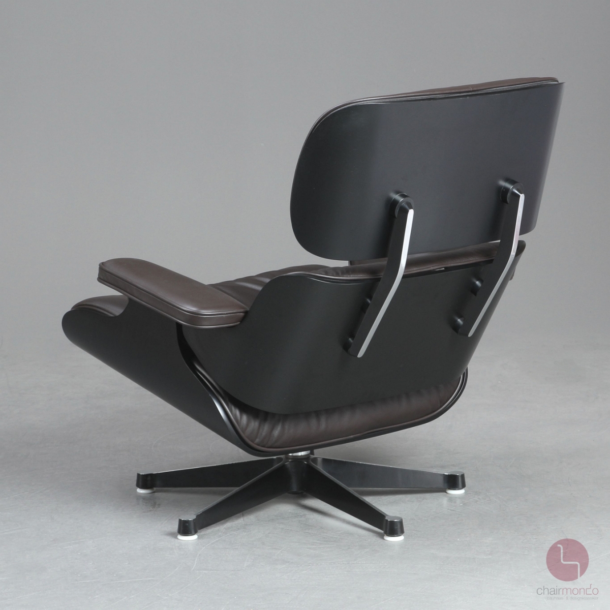 Vitra Eames Lounge Chair Schwarz mit dunkelbraunem Leder gebraucht