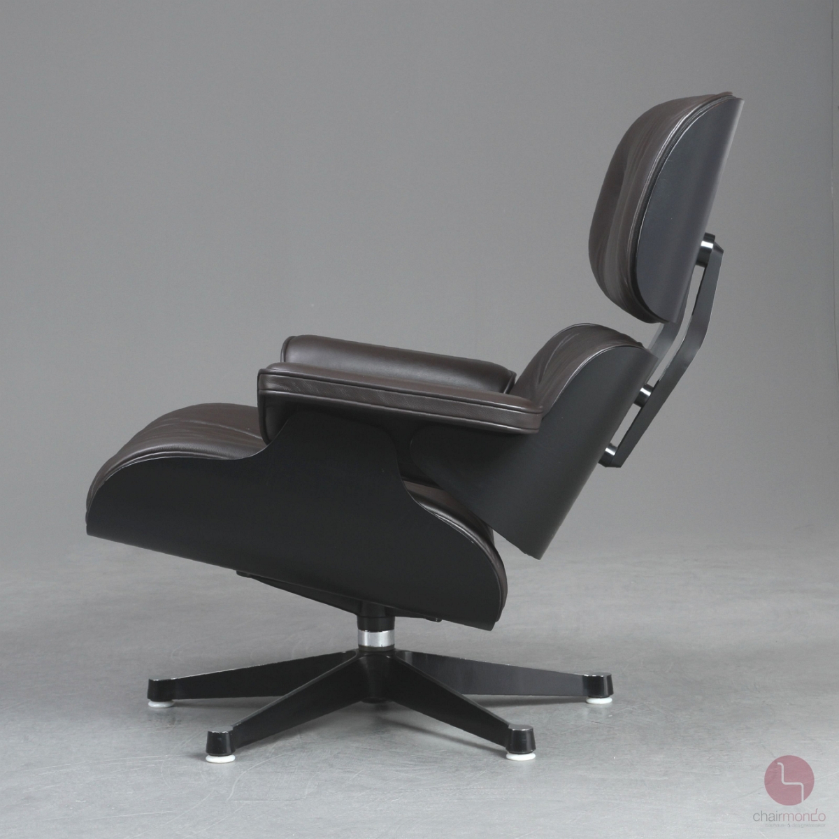Vitra Eames Lounge Chair Schwarz mit dunkelbraunem Leder gebraucht