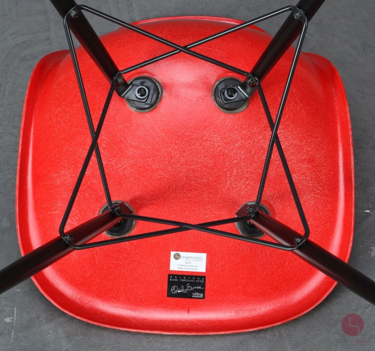 Vitra Eames DSW Side Chair Fiberglas Hermann Miller Rot Ahorngestell gebraucht Vitra Eames DSW Side Chair Fiberglas Hermann Miller Rot Ahorngestell gebraucht