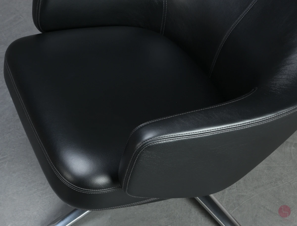Vitra Repos Sessel Leder Schwarz und Fußbank gebraucht